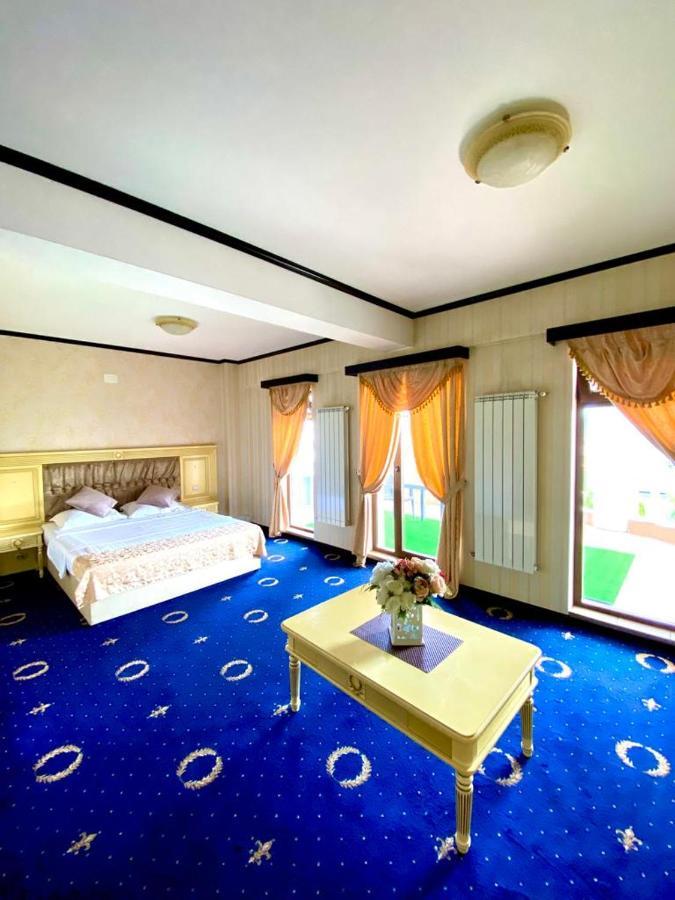 Hotel Premier Class Valea Lupului  ภายนอก รูปภาพ