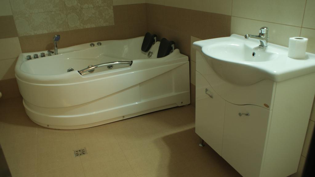 Hotel Premier Class Valea Lupului  ภายนอก รูปภาพ