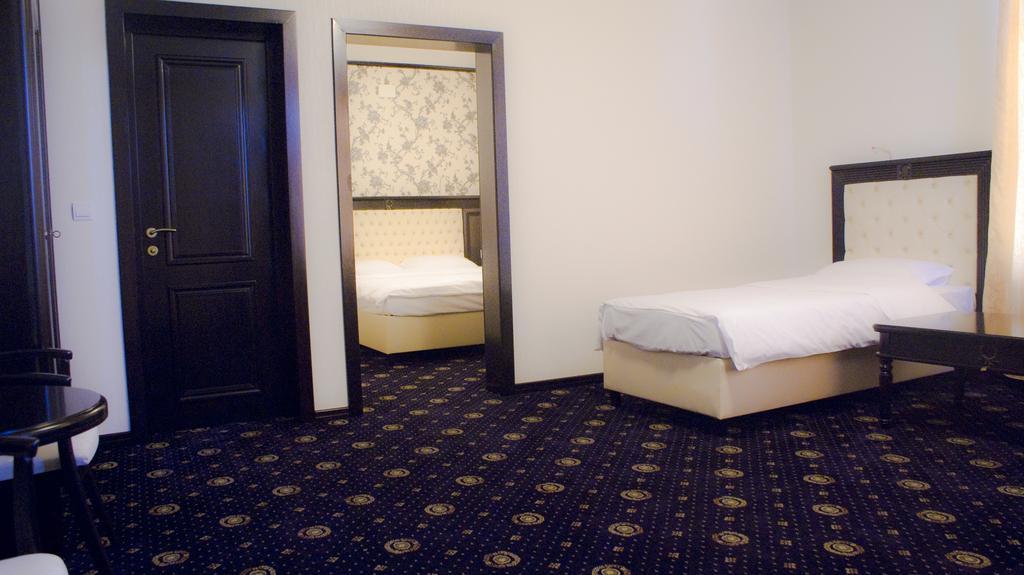 Hotel Premier Class Valea Lupului  ภายนอก รูปภาพ
